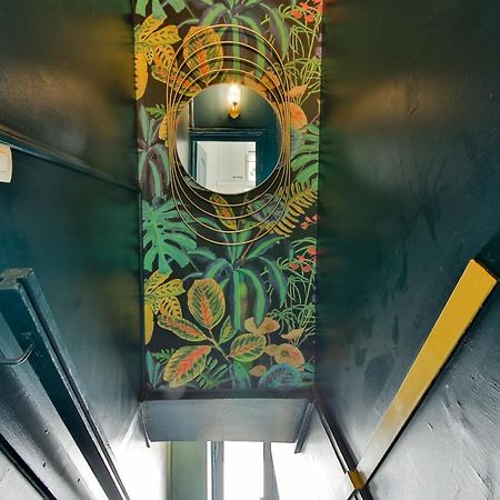 Independant Flat: Canal St Martin&Trains Stations! Parijs Buitenkant foto